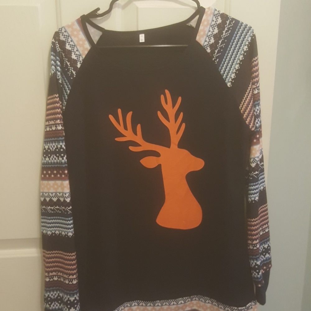 Brand new adorable sweater